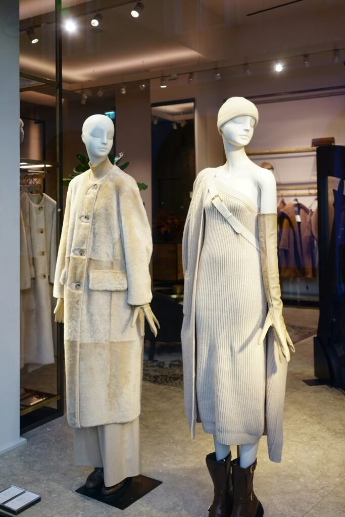 Maniquies vestidos
